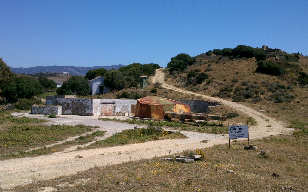 Big Gun from the second world war can be seen on this trail