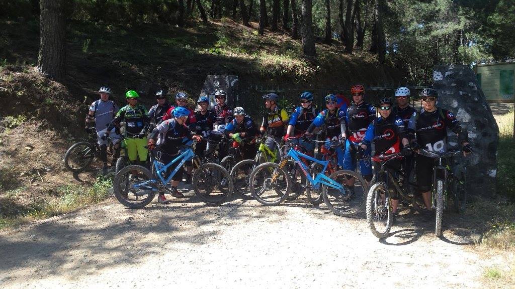 Mtb Enduro groups enjoying the trails in Villa de Ojén, near Marbella